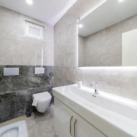 Apartment Dublex Flat With Lovely Balcony In Kepez *
