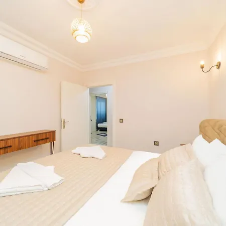 Dublex Flat With Lovely Balcony In Kepez